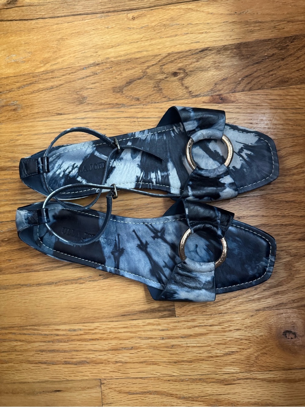Ulla Johnson Black and Gray Tie-Dye Slingback Sandals with Gold Ring